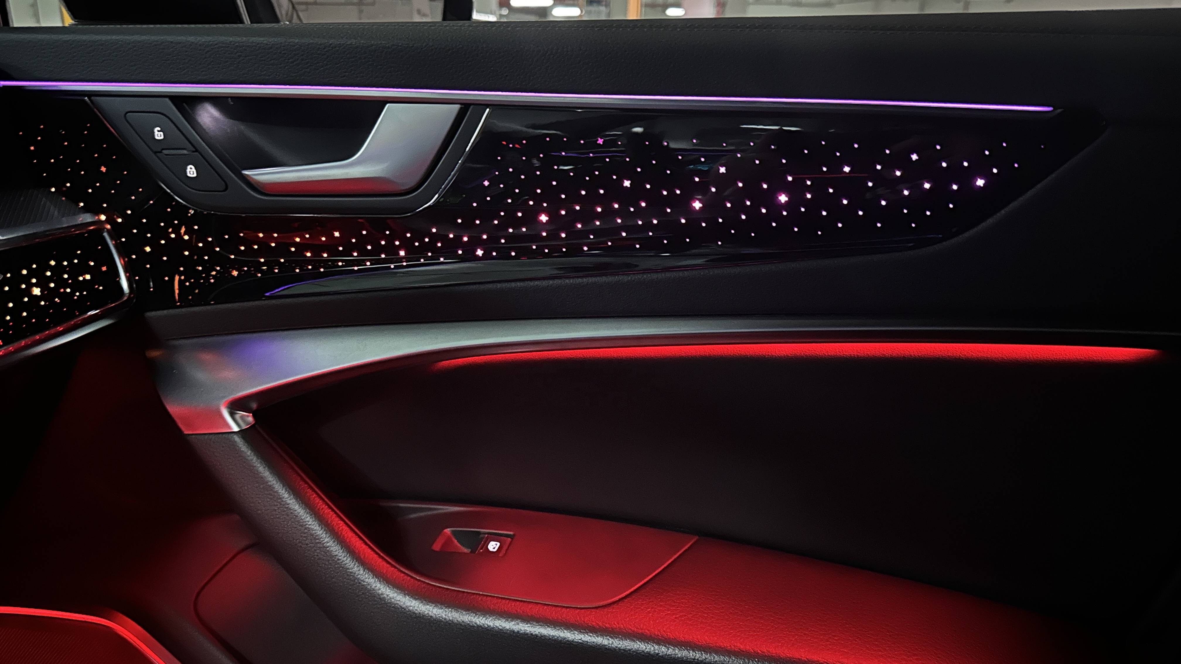 forA6/S6/RS6 2019-2025 12V 3-5 - огляд і ціна Led Interior Ambient Light