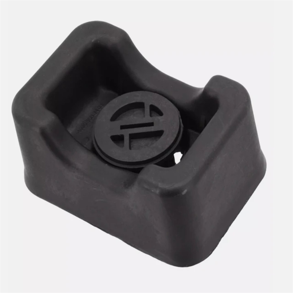 Car Jack Pad Under Car Body Su - огляд і ціна Car Accessories Under 200
